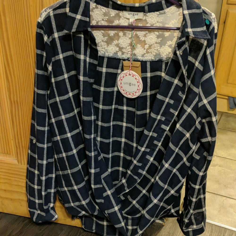 Cute boutique flannel  nwt